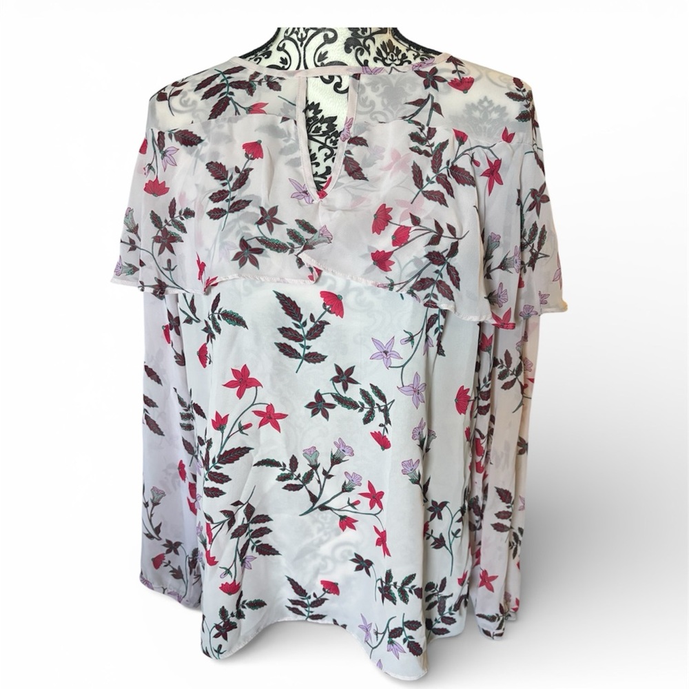 LC Lauren Conrad Pink Floral Blouse